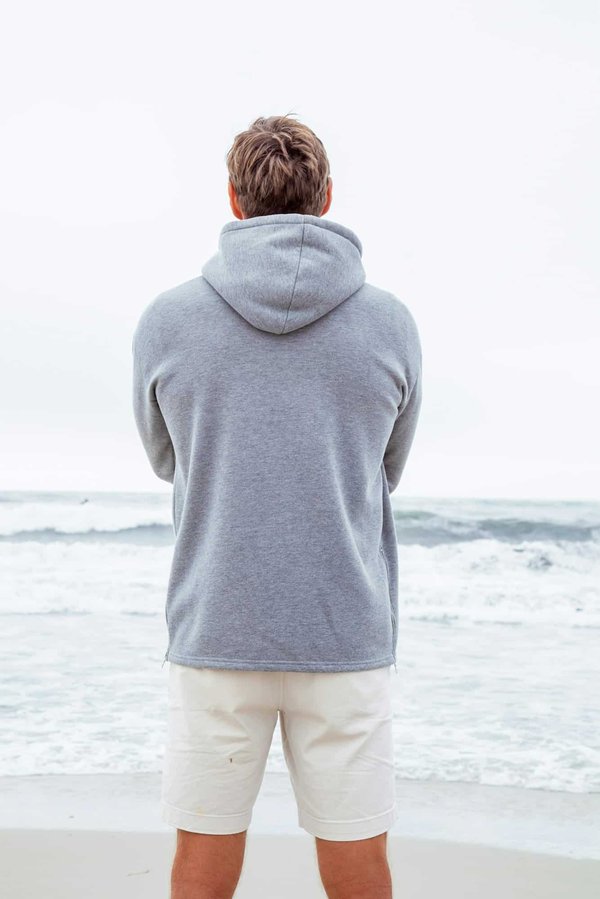Quels sont les avantages d’un hoodie par rapport à un pull traditionnel ?