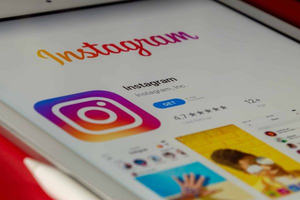 Les 8 meilleures plateformes pour acheter des vêtements de seconde main